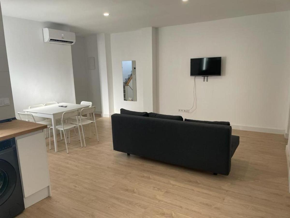U5 A Estrenar Bien Situado Cerca De Metro Appartement Madrid Buitenkant foto