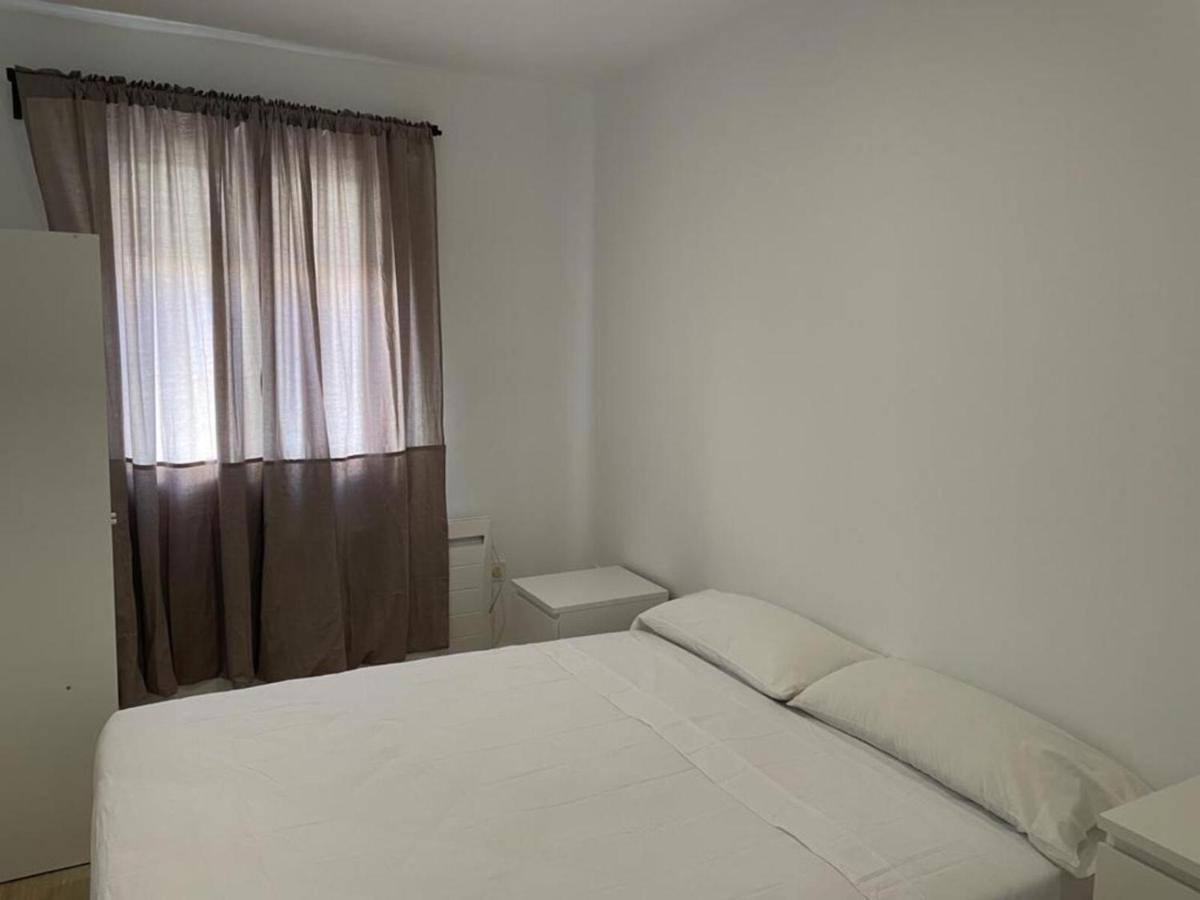 U5 A Estrenar Bien Situado Cerca De Metro Appartement Madrid Buitenkant foto