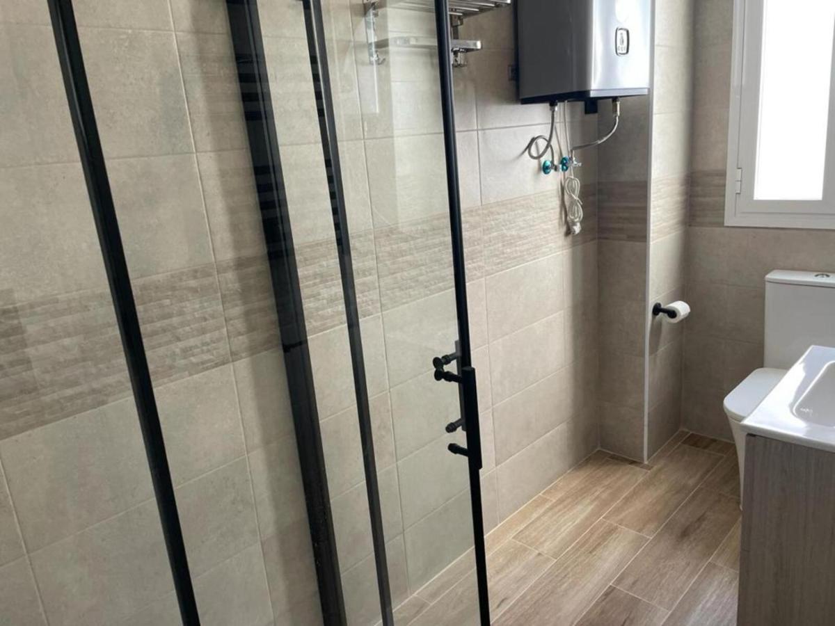 U5 A Estrenar Bien Situado Cerca De Metro Appartement Madrid Buitenkant foto